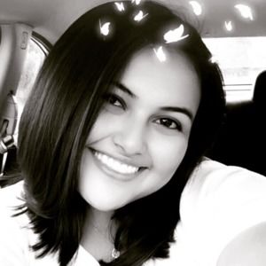 Meet your Posher, Desiree